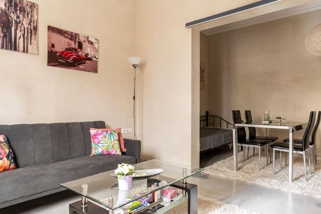 Cute Full Apt W/Backyard In Paleo Faliro Athén Kültér fotó